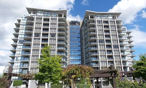 Acqua   --   5811 No.3 Road - Richmond/Brighouse