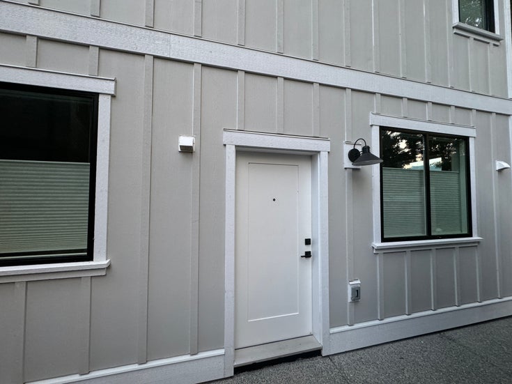 Lower suite- 3720 Delia Terrace, Nanaimo, BC. $1,600.00   --   3720 delia terrace - /Na North Jingle Pot