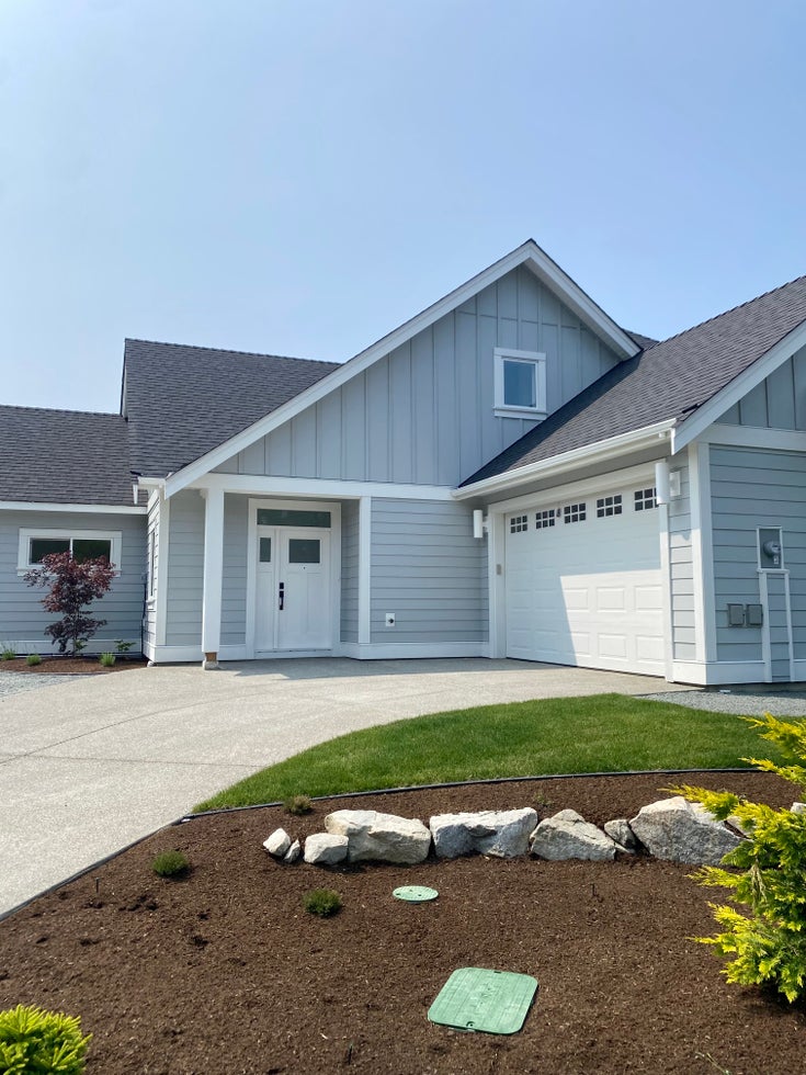 589 Pym Street N, Parksville, BC $3,900.00   --   589 Pym Street N - /PQ Parksville