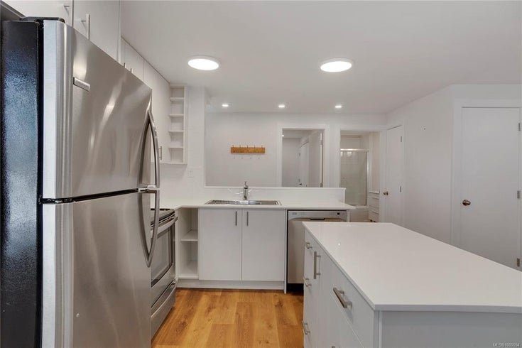 Lower suite- 2910 Haliday Cres, Nanaimo $1,775.00   --   2910 Haliday cres  - /Na Departure Bay