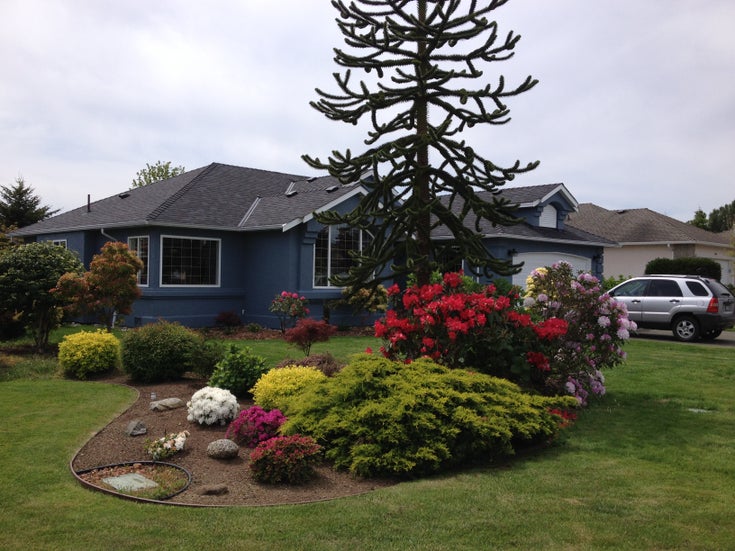 1070 Sunrise Dr., Qualicum Beach SHORT TERM RENTAL $ 2000.00    --   1070 Sunrise Dr.,  - /PQ Qualicum Beach #1