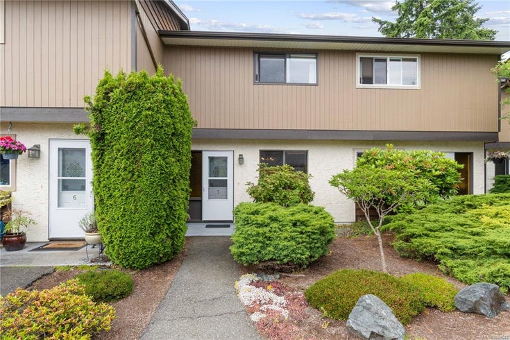 #7 - 309 Moilliet Street S., Parksville, B.C.  $2,350.    --   309 Moilliet Street South - /PQ Parksville