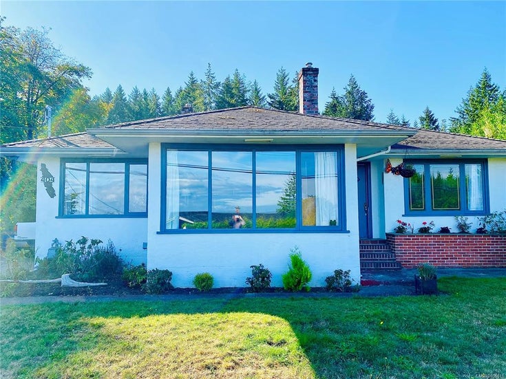 404 Crescent Road West, Qualicum Beach, BC $2,500   --   404 Crescent Road West - /PQ Qualicum Beach