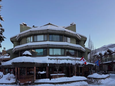 Windwhistle   --   4111 GOLFERS APPROACH  - Whistler/Whistler Village