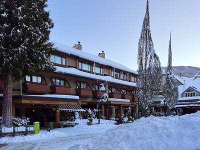 Blackcomb Lodge   --   4220 Gateway Drive - Whistler/Whistler Village