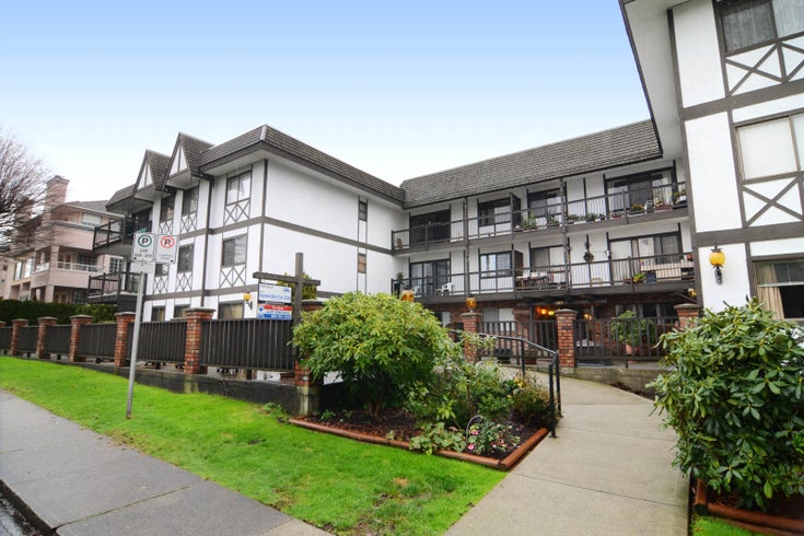 Tudor Court   --   145 18th Street W - North Vancouver/Central Lonsdale #1