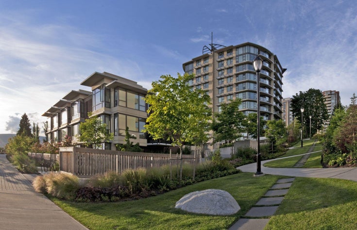 Mira on the Park   --   683 VICTORIA PK - North Vancouver/Lower Lonsdale #1