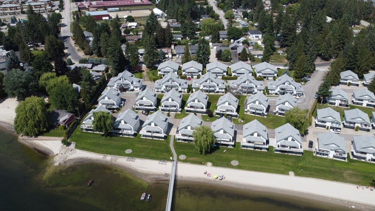 White Pines Estates   --   213 White Pines Cres. Sicamous, BC V0E 2V1 - British Columbia/Sicamous #1