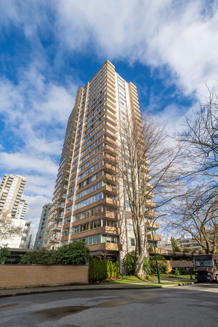 Panorama Place | 2055 Pendrell