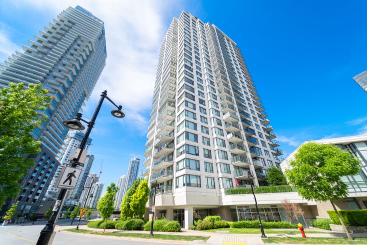 Uptown    --   570 Emerson Street - Coquitlam/Coquitlam West