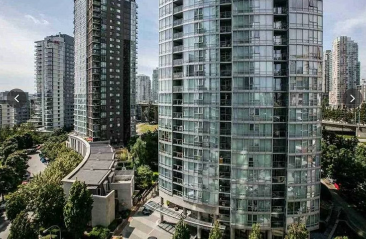 Azura I + II   --   1438 Richards Street - Vancouver West/Yaletown