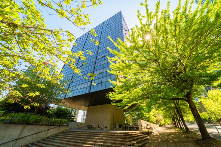 The QUBE    --   1333 Georgia Street - Vancouver West/Coal Harbour