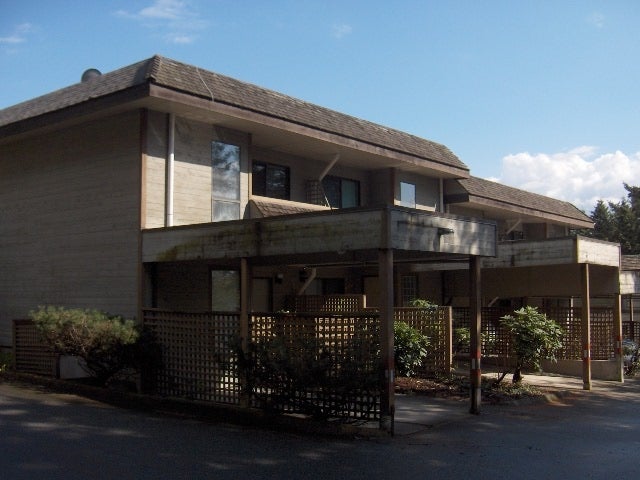 Buckingham Court   --   2702 - 2750 Kingsford Ave - Burnaby North/Montecito