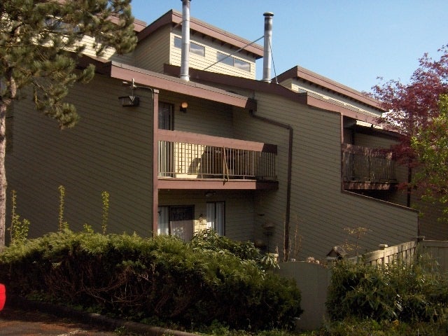 Kingsford Place   --   2666 - 2692 Kingsford Ave - Burnaby North/Montecito