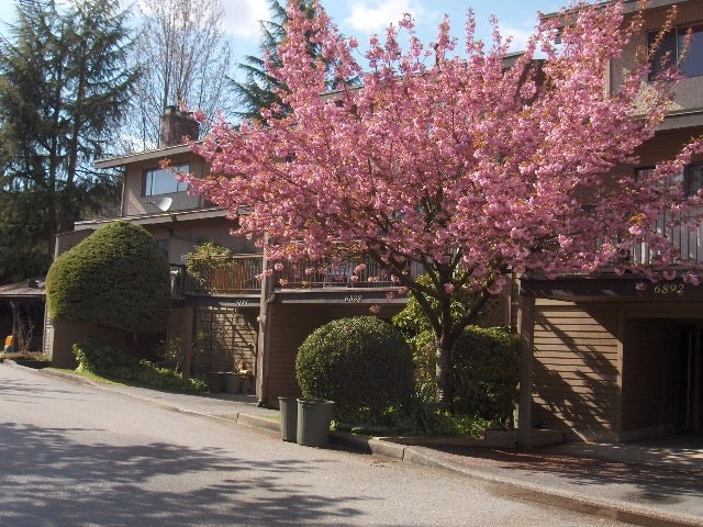 Ellerslie Court   --   6858 - 6898 Beechcliffe Dr - Burnaby North/Montecito