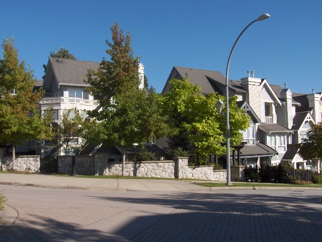 Camarillo   --   7400 - 7490 Magnolia Terr - Burnaby South/Highgate