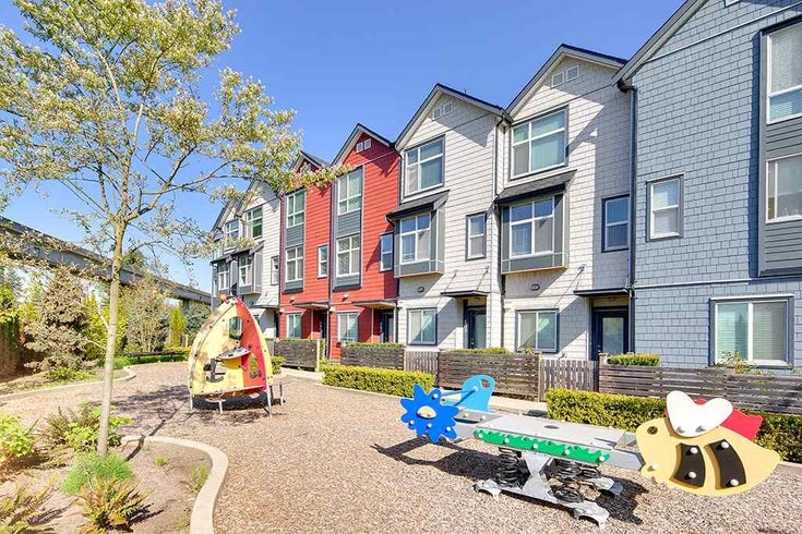 Casa D'Oro   --   7533 Gilley Av - Burnaby South/Metrotown