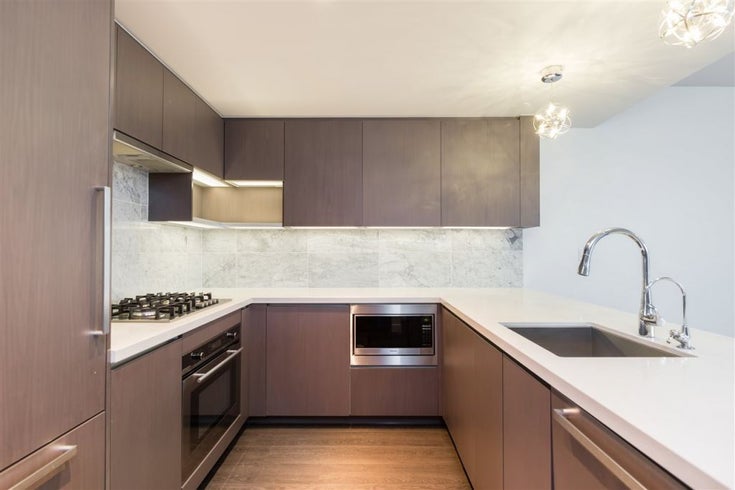 Met 2   --   6518 - 6558 Nelson Ave - Burnaby South/Metrotown