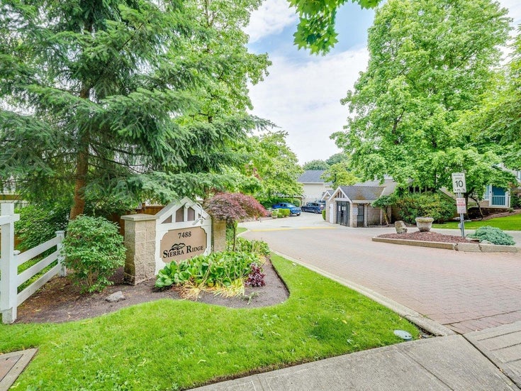 Sierra Ridge   --   7488 Mulberry Pl - Burnaby East/The Crest