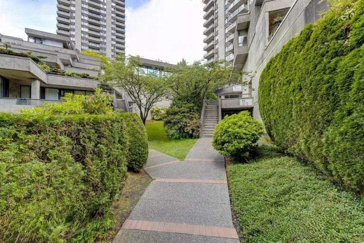 Discovery Place II   --   3970 Carrigan Crt - Burnaby North/Government Road