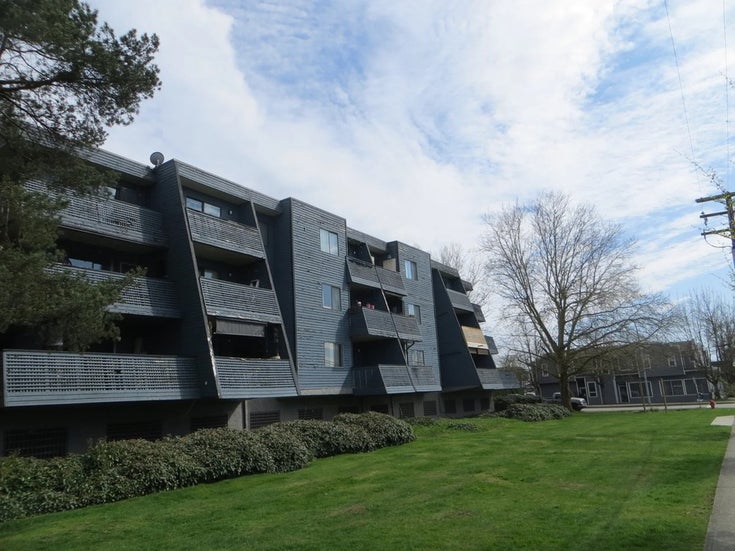 Wyndham Estates   --   17661 58a Ave - Cloverdale/Cloverdale BC