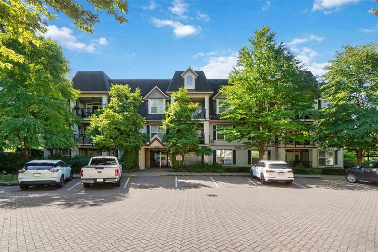 Orleans Ridge by Quadra Homes   --   990 Adair Avenue - Coquitlam/Maillardville