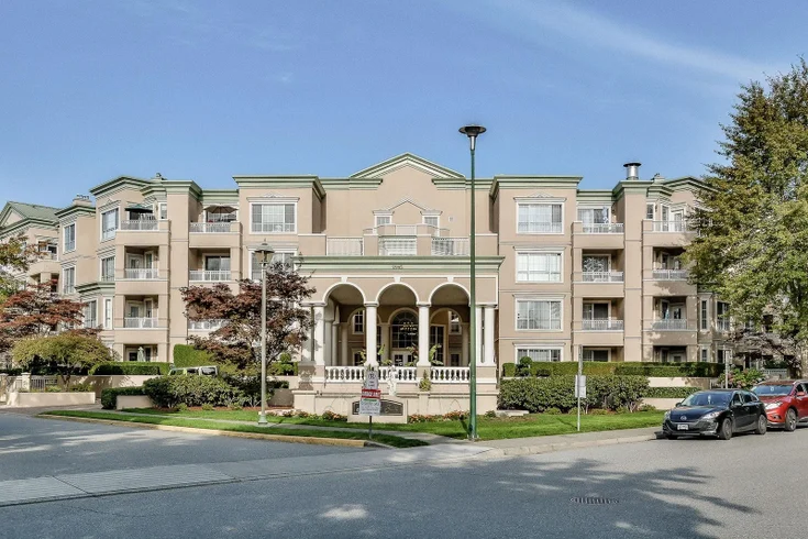 Princess Crescent   --   2995 Princess Crescent - Coquitlam/Canyon Springs