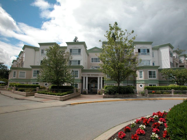 Jefferson   --   2975 Princess Cr - Coquitlam/Canyon Springs #1
