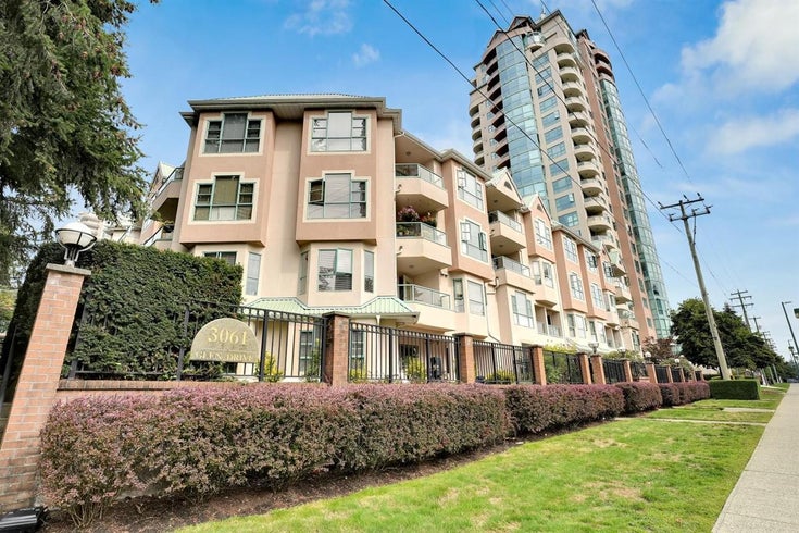 Parc Laurent   --   3061 Glen Dr - Coquitlam/North Coquitlam