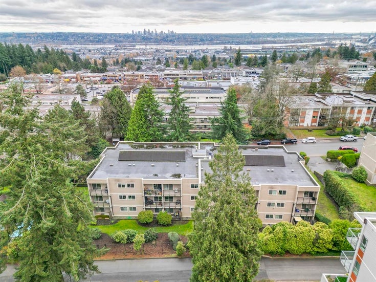 Willows   --   1121 Howie Ave - Coquitlam/Central Coquitlam