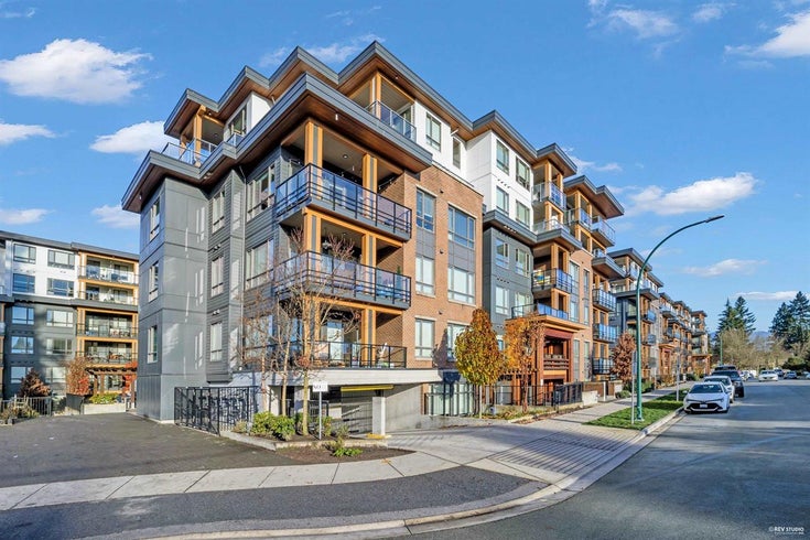 Oaks by Strand   --   721 Anskar Court - Coquitlam/Coquitlam West