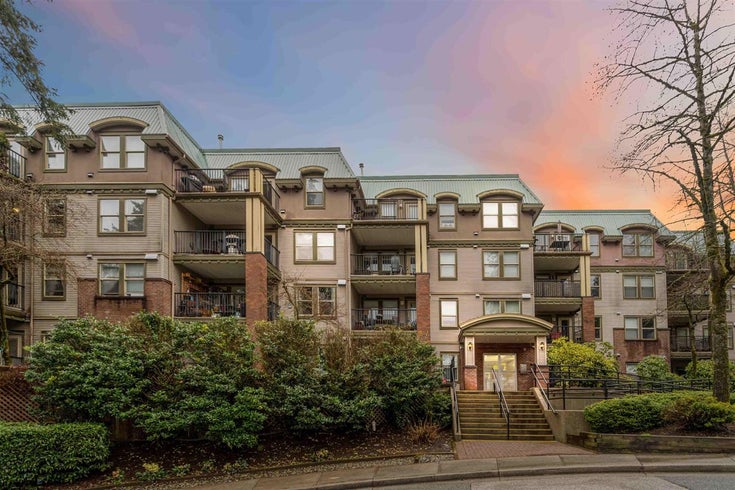 Le Laurentien   --   1591 Booth Avenue - Coquitlam/Maillardville