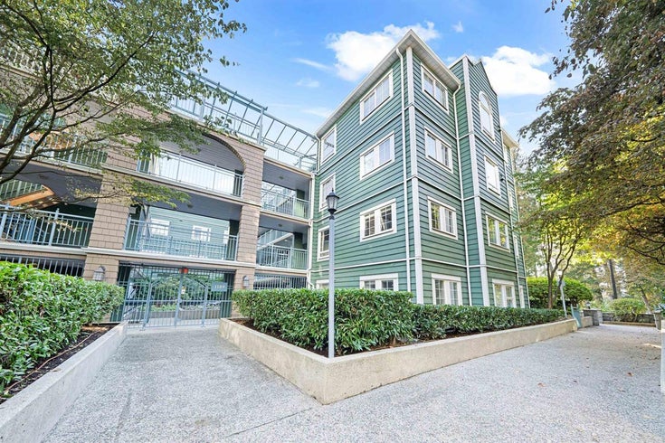 Chantsworth at Lakeside Terrace    --   1189 Westwood St - Coquitlam/North Coquitlam