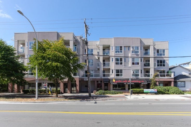 Pioneer Place   --   5499 203 St - Langley/Langley City