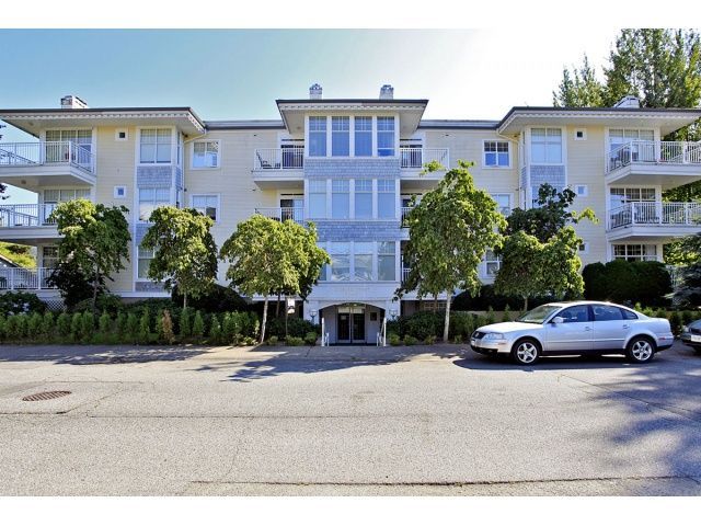 Emerald Court   --   20228 54 St - Langley/Langley City