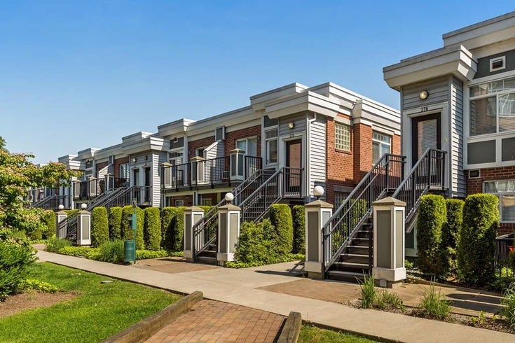 Paddington Station   --   20170 Fraser Hwy - Langley/Langley City