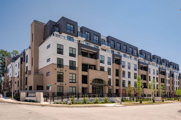 Latimer Heights    --   8380 200a St - Langley/Willoughby Heights