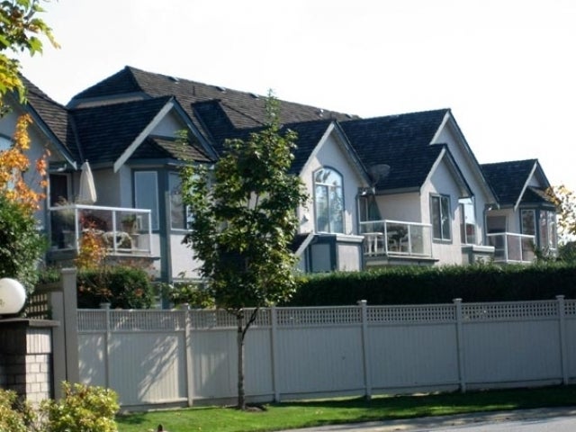 Eaglecrest   --   4740 221 St - Langley/Murrayville