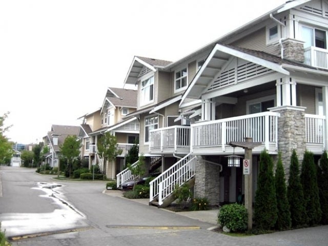 Denim   --   20033 70 Ave - Langley/Willoughby Heights