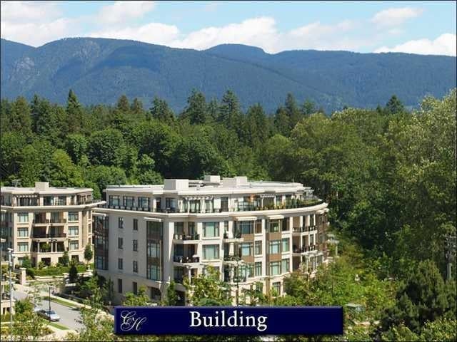 Water's Edge   --   540 WATERS EDGE CR - West Vancouver/Park Royal