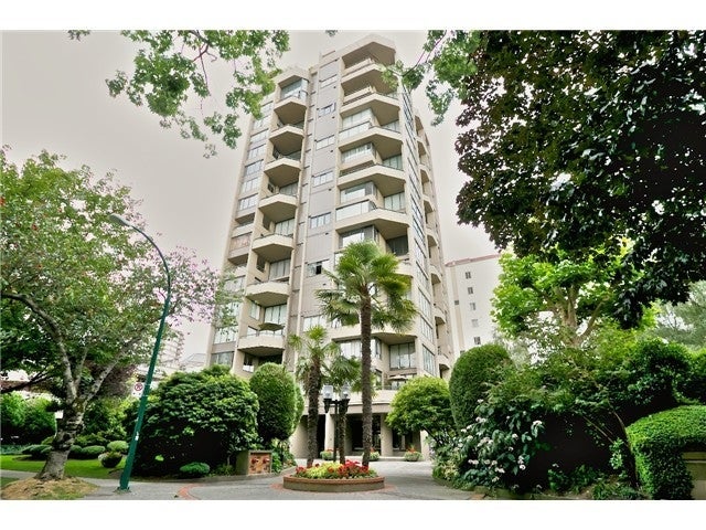 Alexander Park   --   1236 Bidwell Street, Vancouver, V6G 2K9 - Vancouver West/West End VW