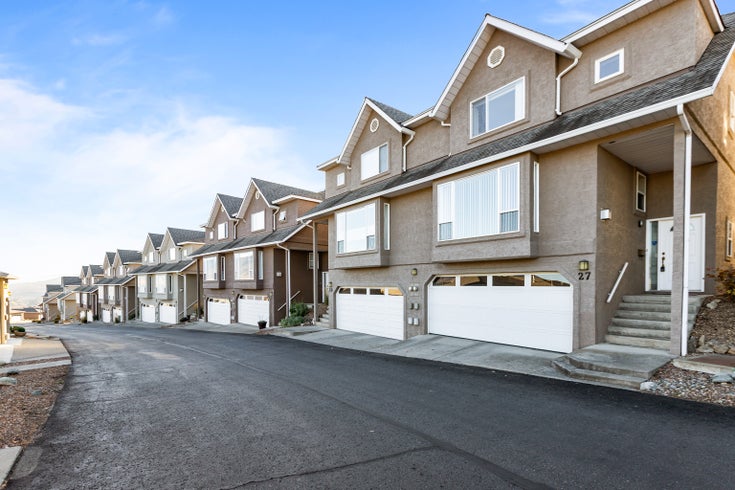 EMERALD ESTATES   --   255 Pemberton Terrace - British Columbia/Kamloops