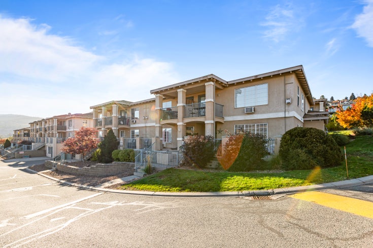 TERRA VISTA   --   875 Sahali Terrace - British Columbia/Kamloops