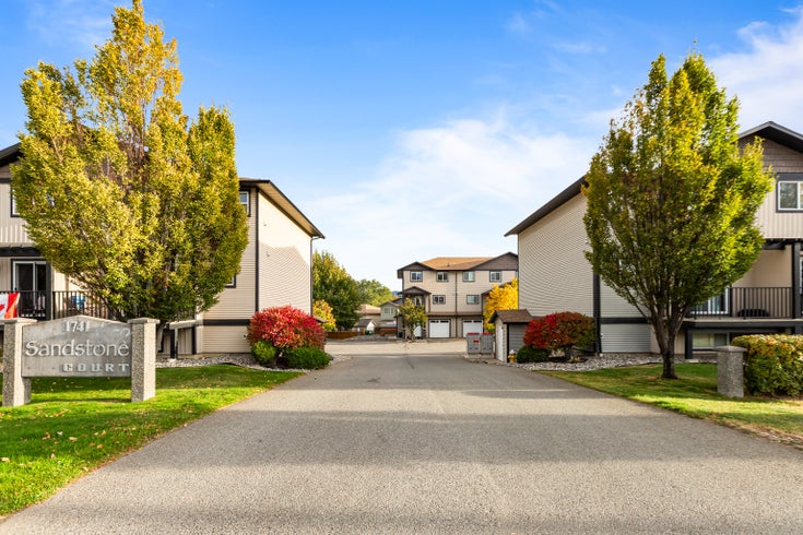 SANDSTONE COURT   --   1741 Tranquille Rd - British Columbia/Kamloops