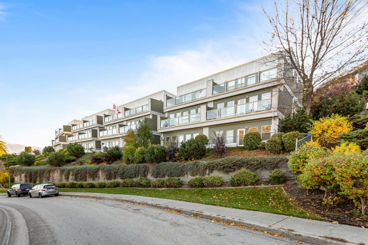 RIVERS VISTA   --   445 Dalgleish Dr - British Columbia/Kamloops