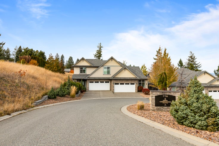 COBBLESTONE POINTE   --   770 Hugh Allan Dr - British Columbia/Kamloops