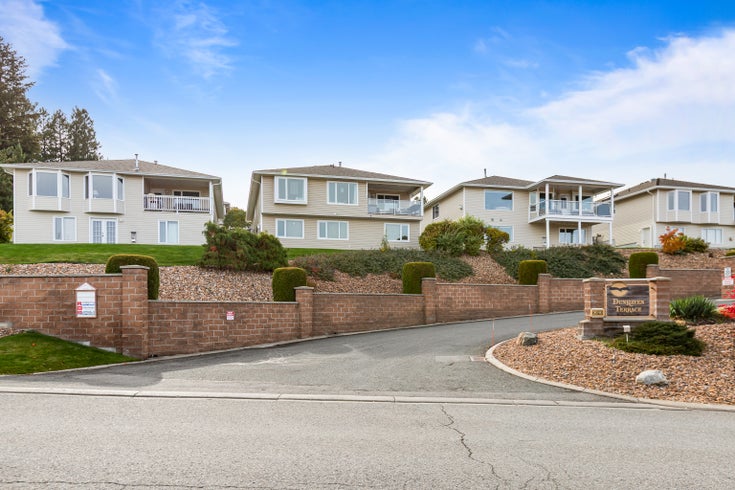 DUNRAVEN TERRACE   --   2030 Van Horne Dr - British Columbia/Kamloops