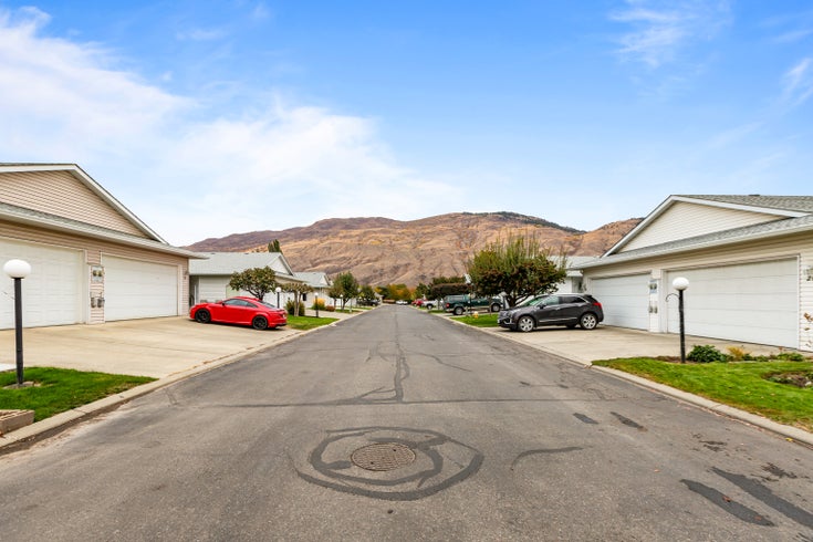 PARKSYDE PLACE   --   2655 Westsyde Rd - British Columbia/Kamloops