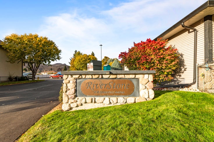 RIVERSTONE   --   1836 Greenfield Ave - British Columbia/Kamloops