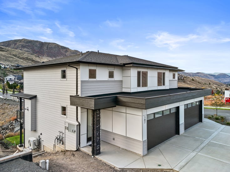 MESA RIDGE   --   2050 Grasslands Blvd - British Columbia/Kamloops